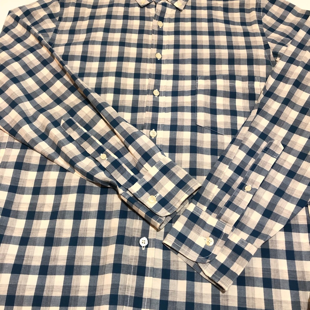 Long-Sleeve Button Down - Picture 4 of 8